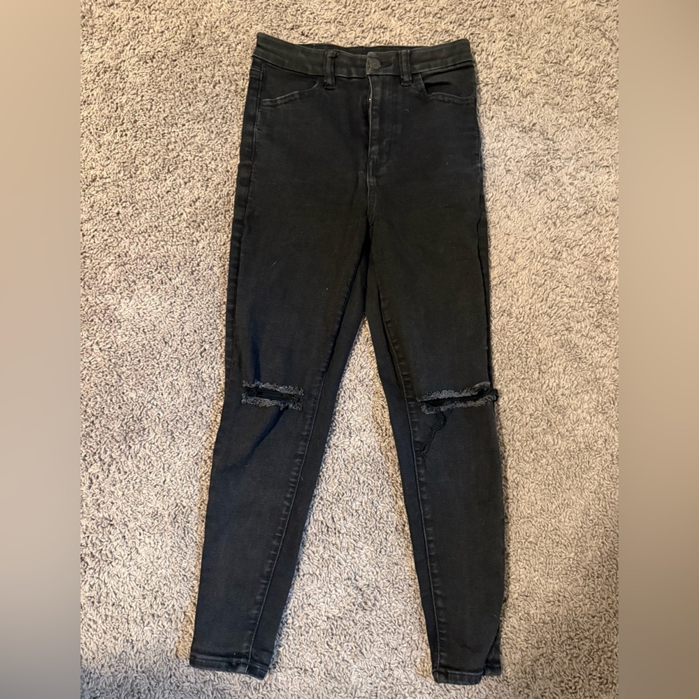 American Eagle Outfitters Curvey Super Hi-Rise Jeggings with Distressed Knee